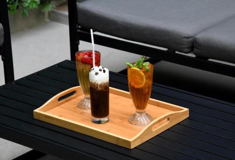 Lemon Tree Hotel, Jumeirah Dubai