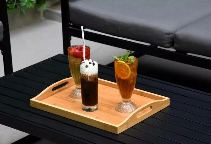 Lemon Tree Hotel, Jumeirah Dubai