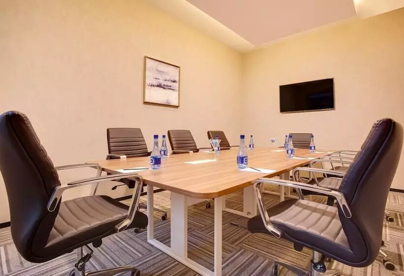 Lemon Tree Hotel, Jumeirah Dubai