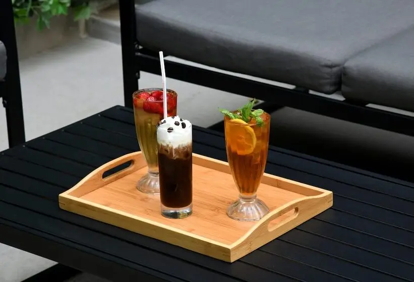 Lemon Tree Hotel, Jumeirah Dubai