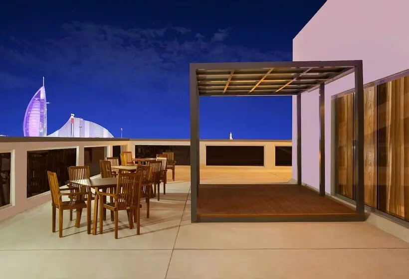 Lemon Tree Hotel, Jumeirah Dubai