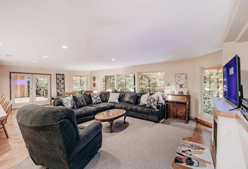 29sl   Hot Tub   Sauna   Bbq   Shuffle Board   Sleeps 11