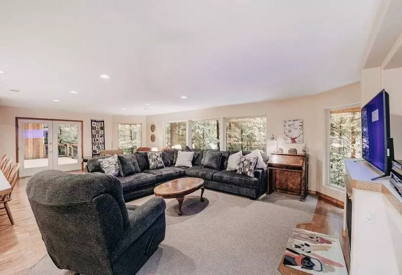 29sl   Hot Tub   Sauna   Bbq   Shuffle Board   Sleeps 11