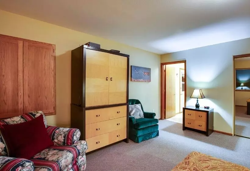 29sl   Hot Tub   Sauna   Bbq   Shuffle Board   Sleeps 11