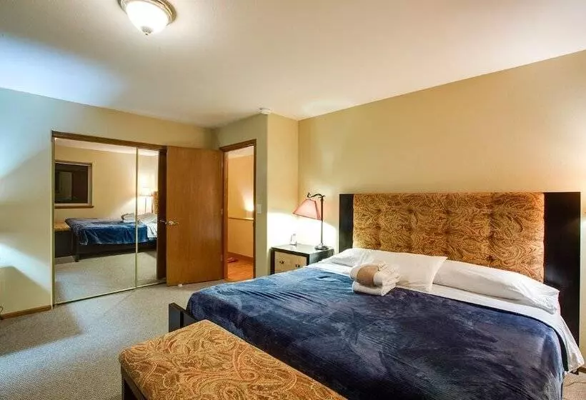 29sl   Hot Tub   Sauna   Bbq   Shuffle Board   Sleeps 11