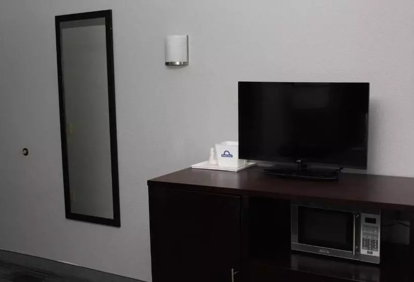 בית מלון כפרי Surestay Plus By Best Western Portland East