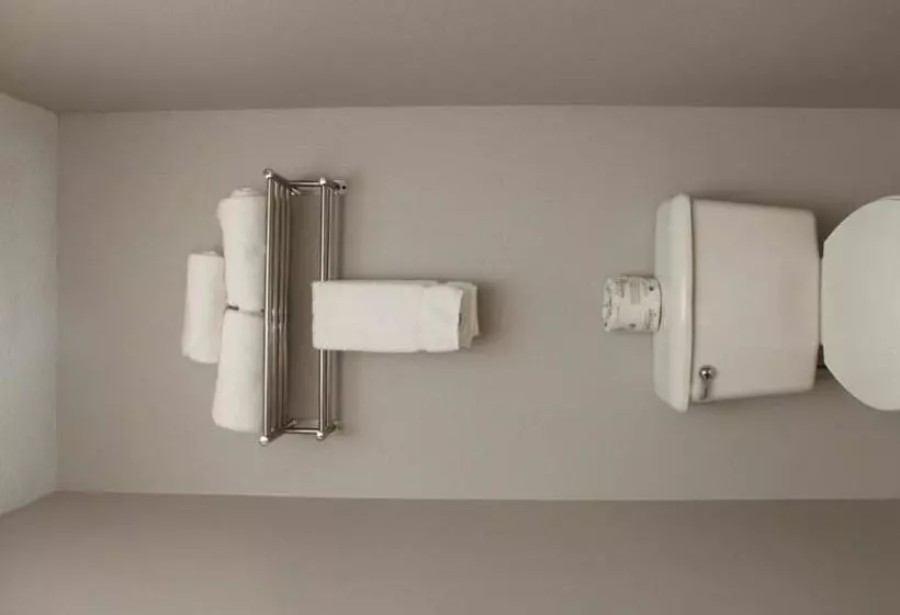 בית מלון כפרי Surestay Plus By Best Western Portland East