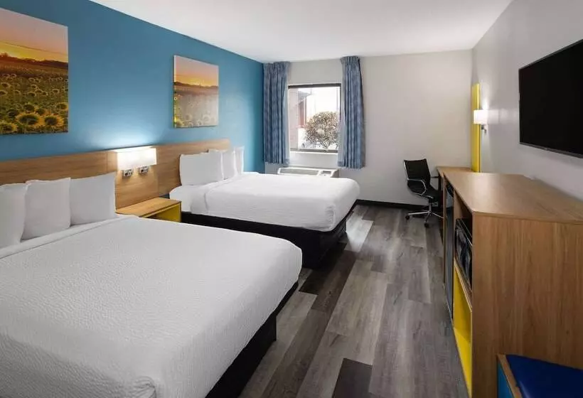 فندق Days Inn & Suites By Wyndham Northwest Indianapolis