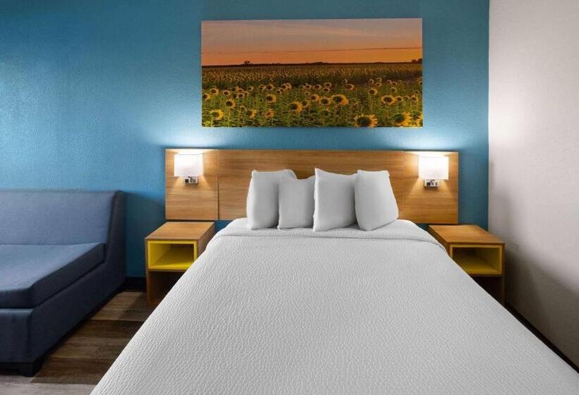 هتل Days Inn & Suites By Wyndham Northwest Indianapolis