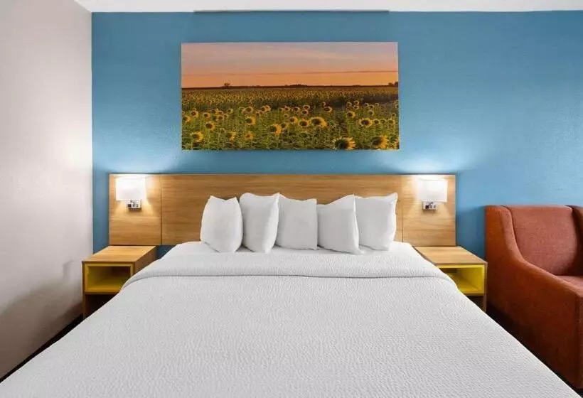 فندق Days Inn & Suites By Wyndham Northwest Indianapolis