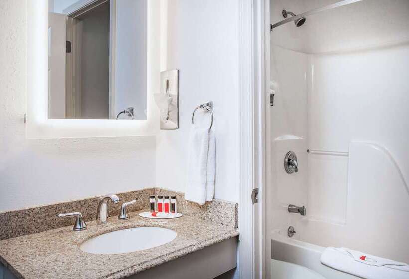 Hotel Howard Johnson By Wyndham Hershey