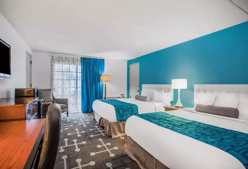 هتل Howard Johnson By Wyndham Hershey