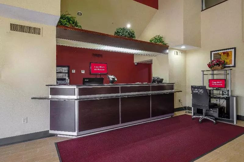 هتل Red Roof Inn Pensacola Fairgrounds