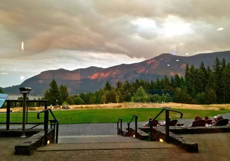 Отель Skamania Lodge