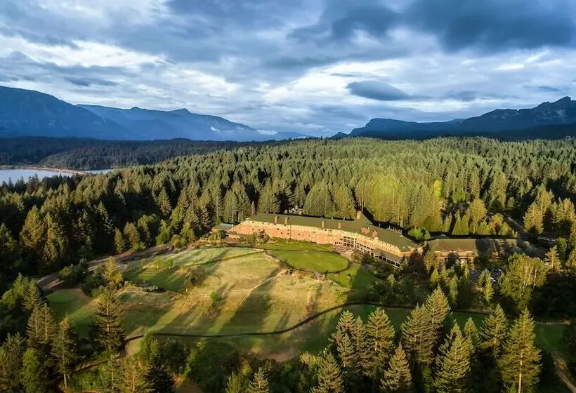 Отель Skamania Lodge