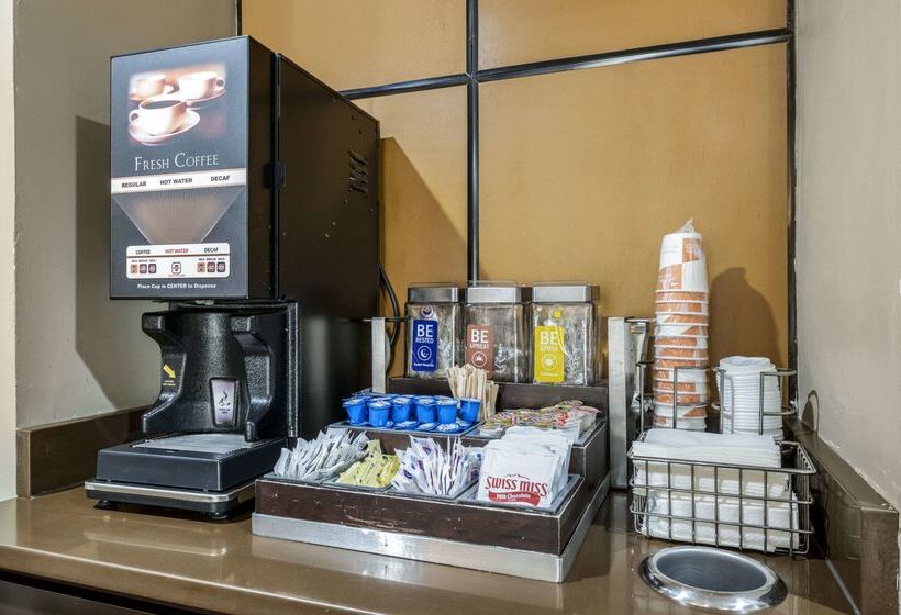 ホテル Sleep Inn Naperville   Chicago