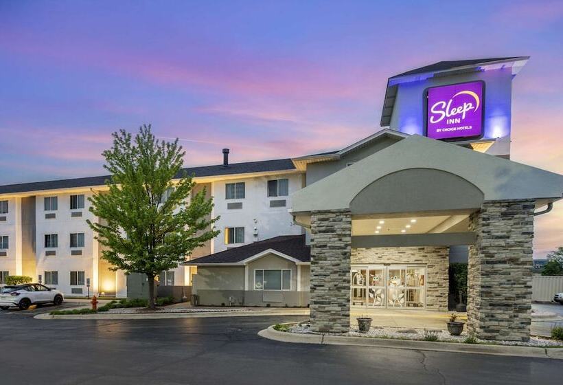 ホテル Sleep Inn Naperville   Chicago
