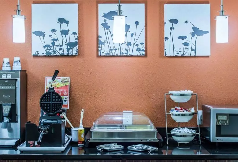 هتل Sleep Inn & Suites Spring Lake Fayetteville Near Fort Liberty