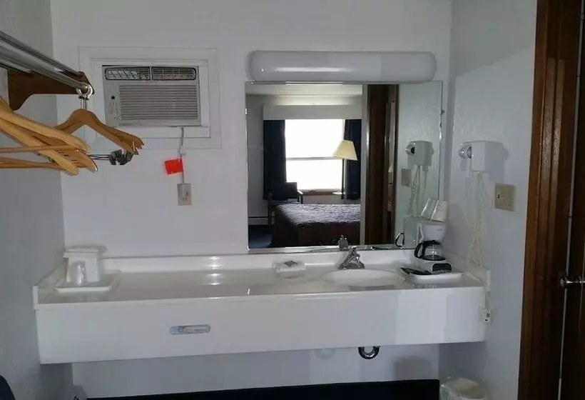 酒店 Amerivu Inn New Hampton