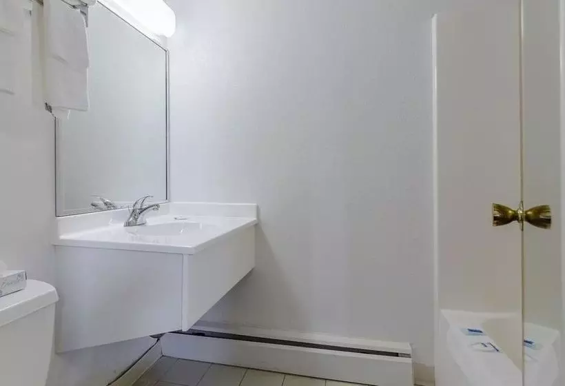 酒店 Amerivu Inn New Hampton