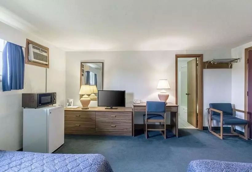 酒店 Amerivu Inn New Hampton