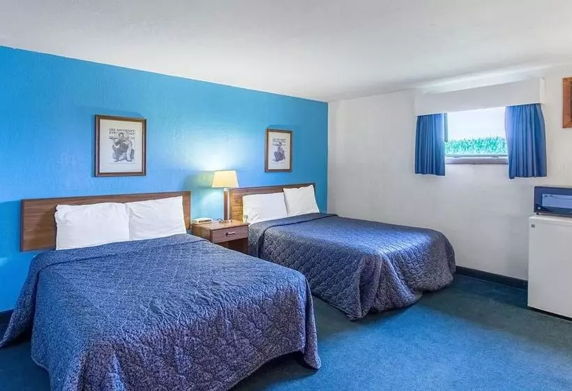 酒店 Amerivu Inn New Hampton