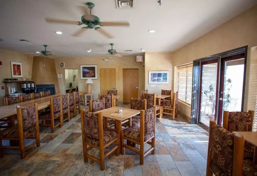 هتل Southwest Inn At Sedona