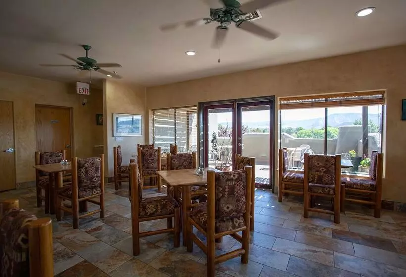 هتل Southwest Inn At Sedona