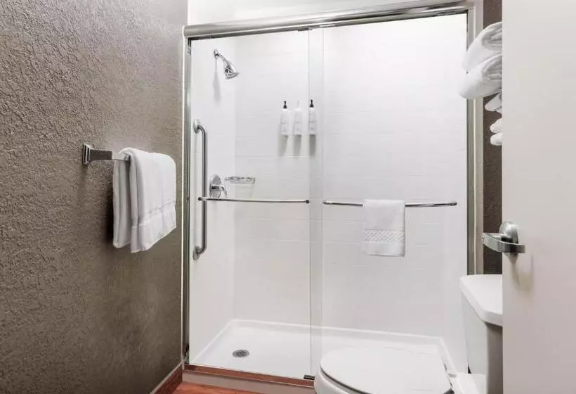 Отель Springhill Suites Providence West Warwick