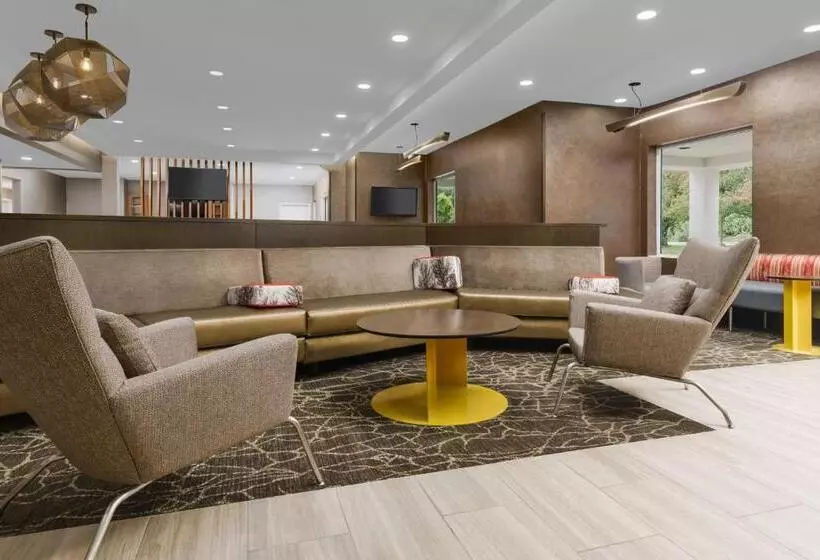 Отель Springhill Suites Providence West Warwick