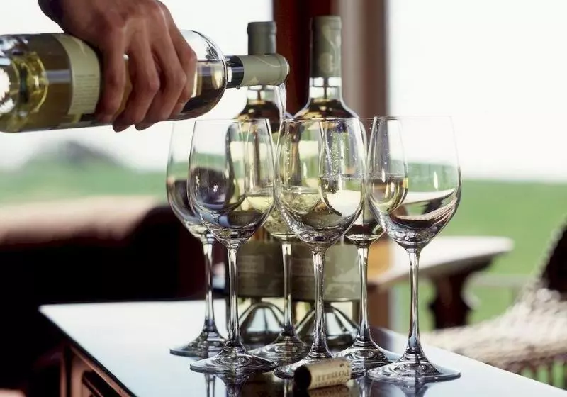 Отель Stephanie Inn