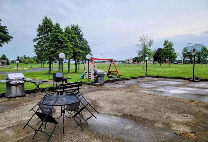 Skyview Motel   Prairie Du Sac