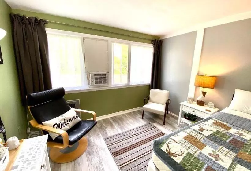 Snowdon Chalet Motel