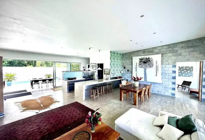 Coast Cook Islands   3 Bedroom Beachfront Pool Villa