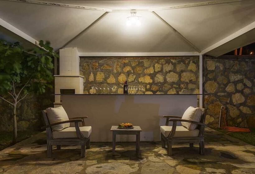 Fours Seasons Villa 7