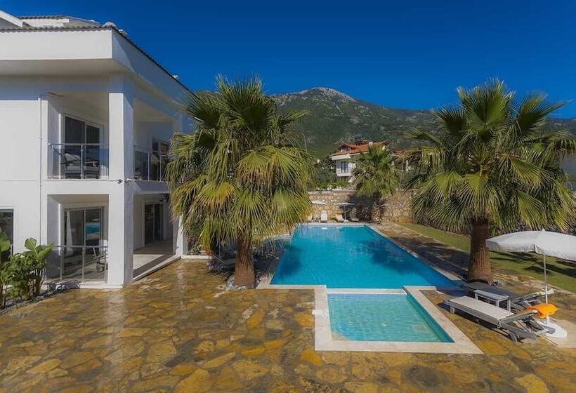 Fours Seasons Villa 7