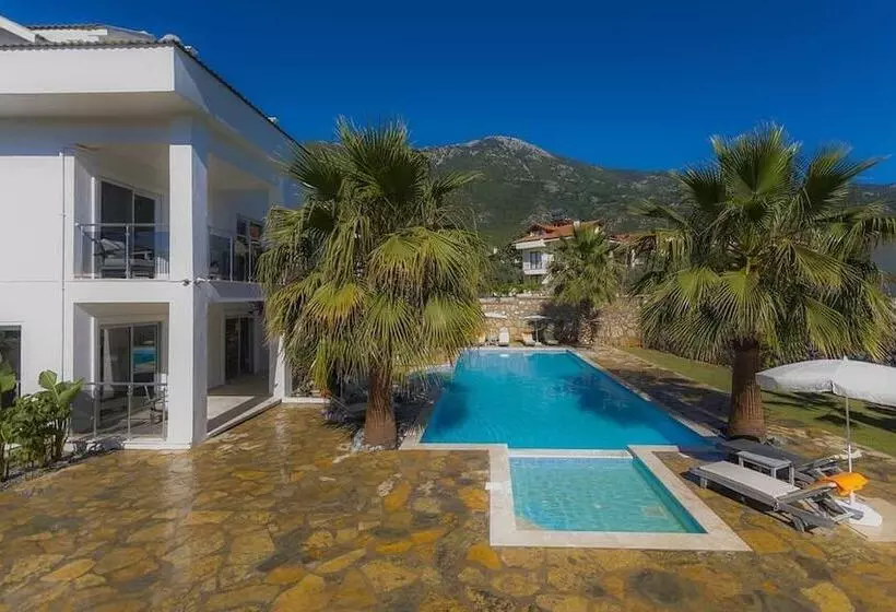 Fours Seasons Villa 7