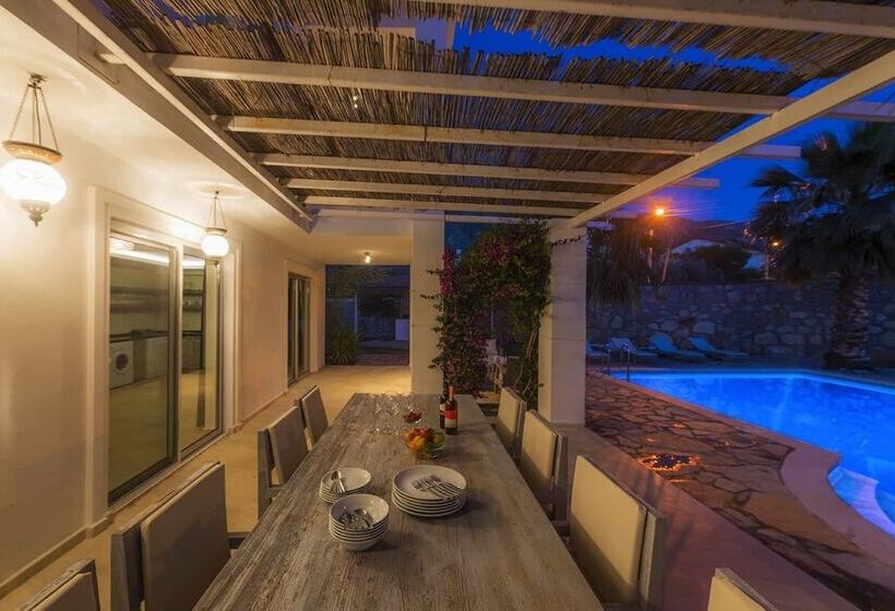 Fours Seasons Villa 7