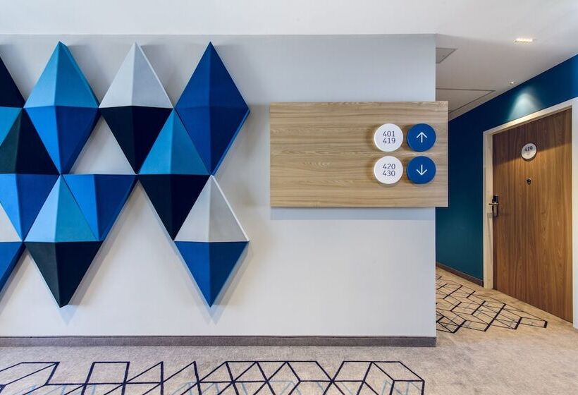 فندق Holiday Inn Express   Rzeszow Airport, An Ihg