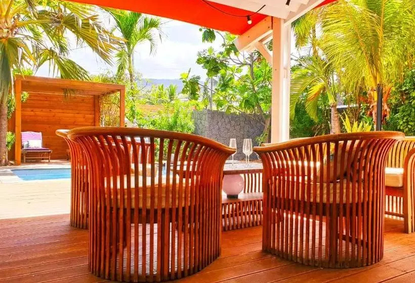 Villa Kadal