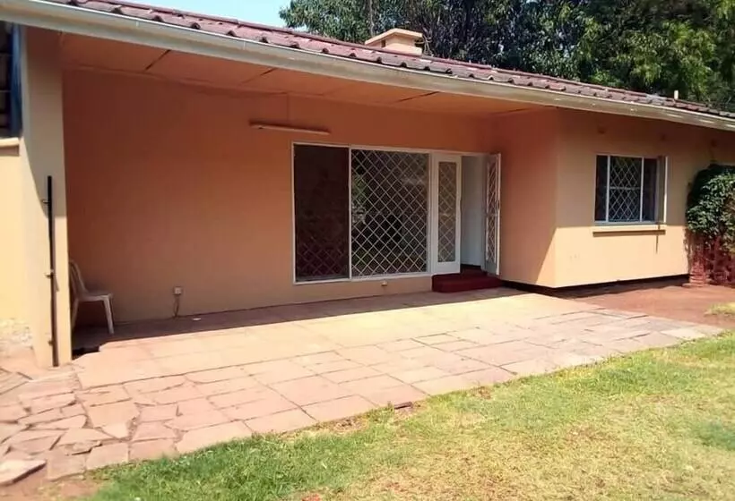 هاستل Backpackers Lusaka