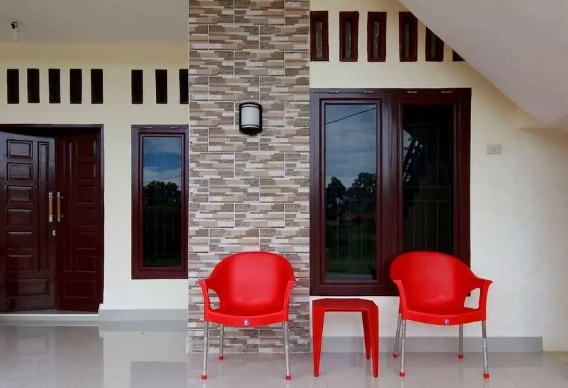 ユースホステル Pariban Homestay By Oyo Rooms
