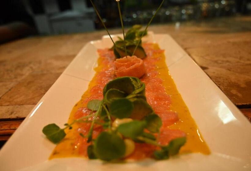 Hotel Manada Del Desierto