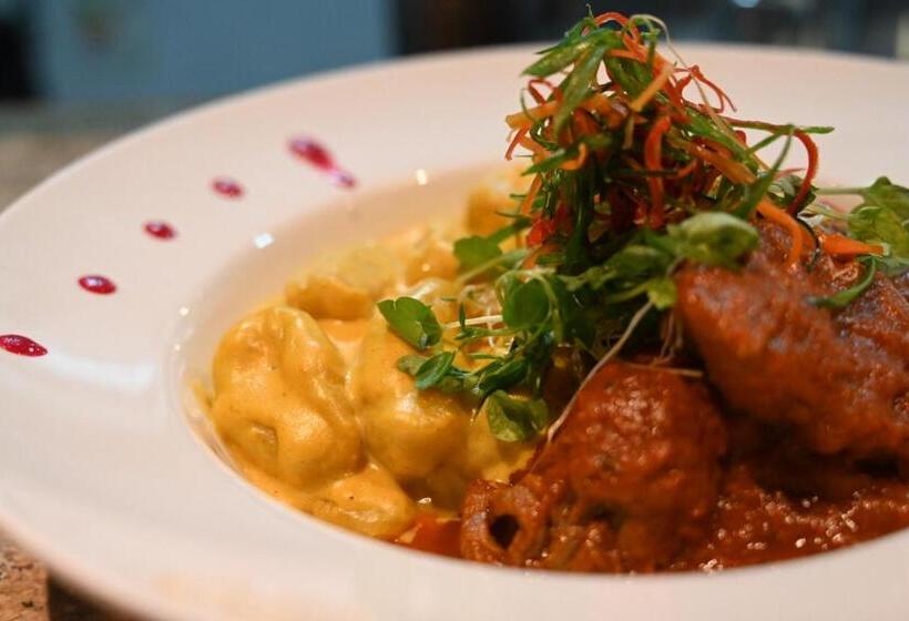 Hotel Manada Del Desierto