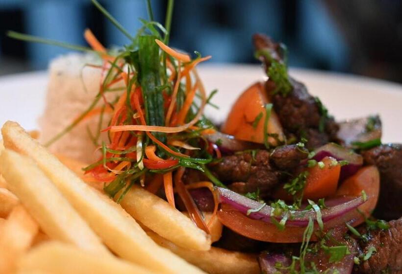 Hotel Manada Del Desierto