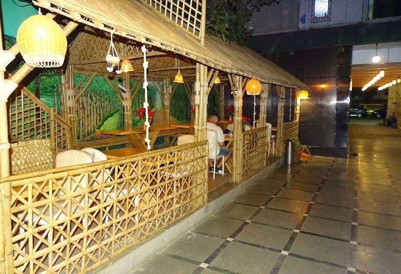 هاستل Sunshine Backpackers