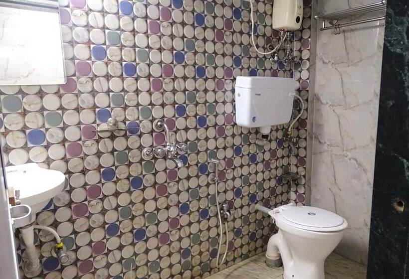 هاستل Sunshine Backpackers