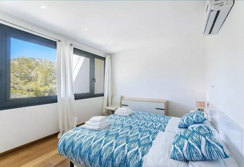 Villa Aqua