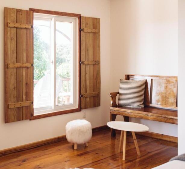 هتل Manurii Garden