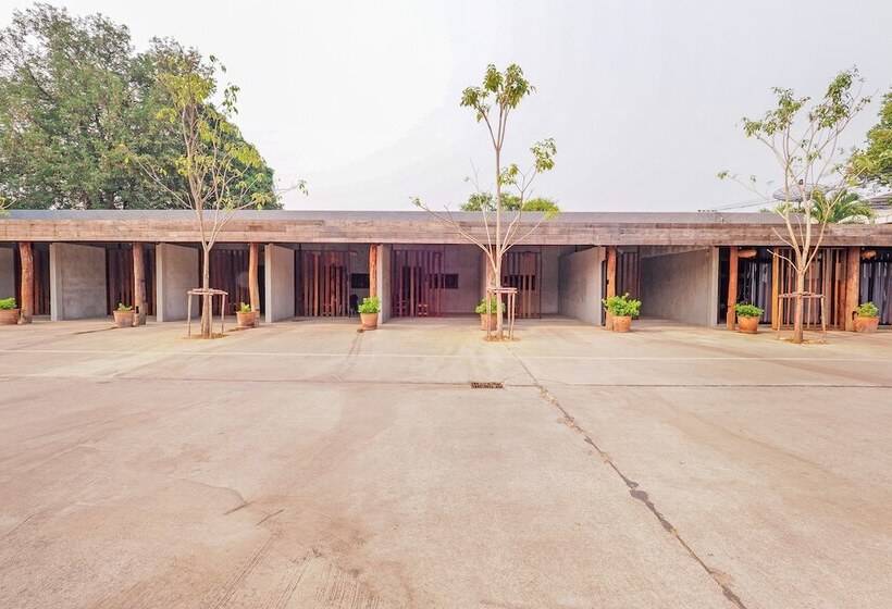 فندق Ngeeb Bed & Breakfast